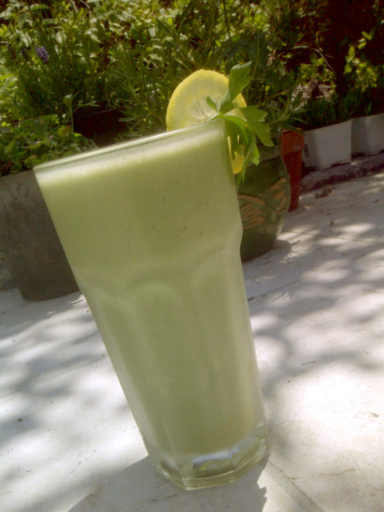 green-smoothie-2