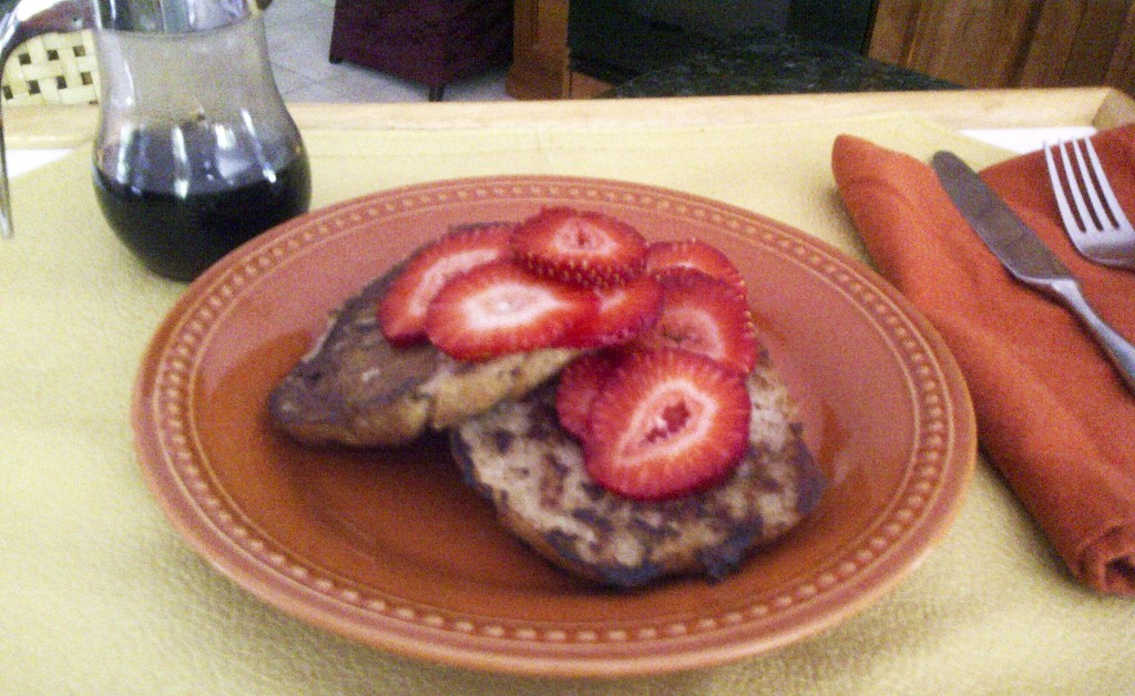 vegan-coconut-chai-french-toast-featured