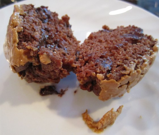 Double-Chocolate-PeanutButter-Cupcakes-3