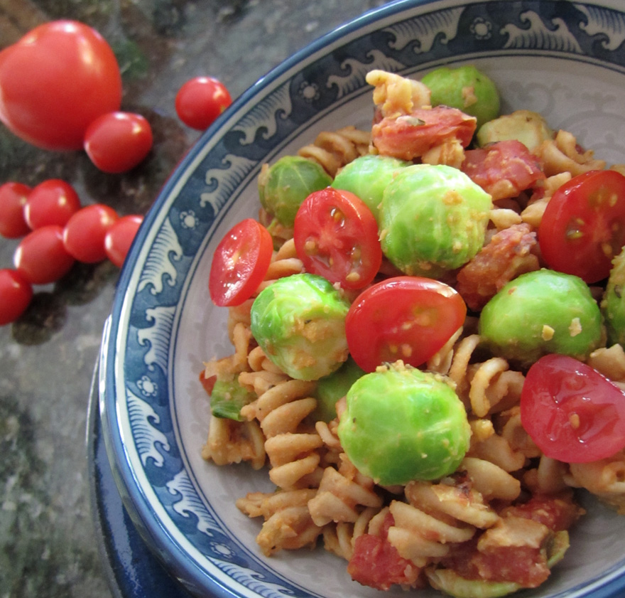 Pasta-BrusselsSprouts-ChickpeaSauce