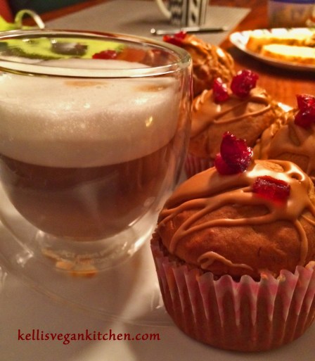 PeanutButterJellyCupcakes